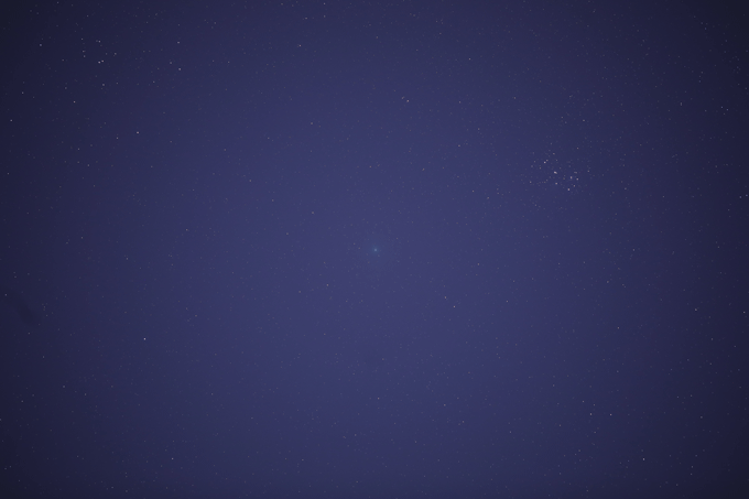家のベランダから写したウィルタネン彗星